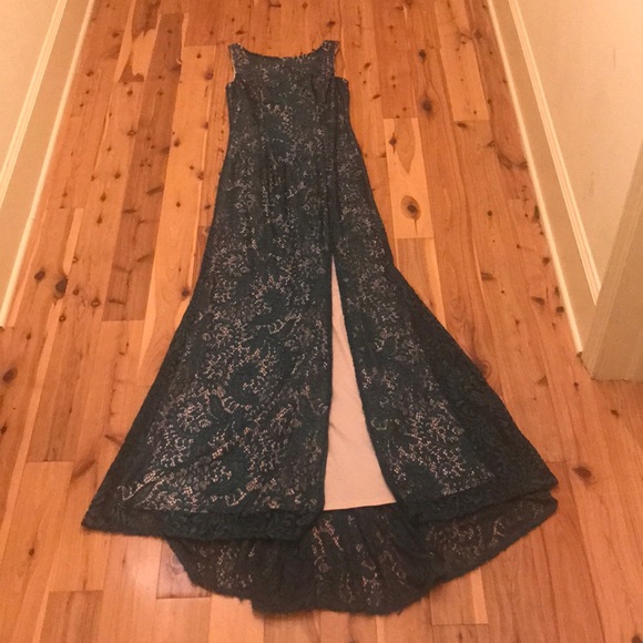 Green Lace Fishtail Dress - Picture 2 of 5